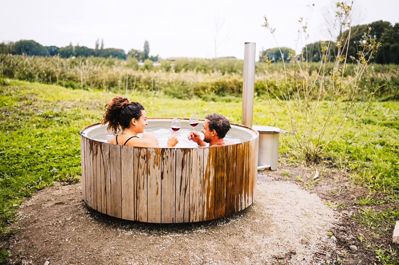 vakantiehuis met jacuzzi in tuin